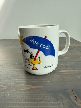 Vintage Joe Cool Snoopy mug 😎